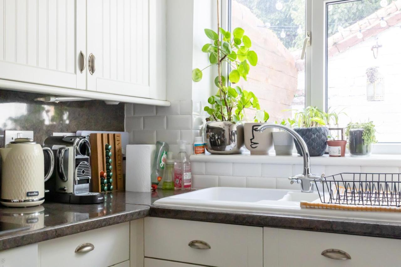 Hereford City - St Owens Terrace - Comfortable & Spacious Well Presented Three Storey House, Perfect For A Weekend Away & Exploring The City On Foot - Hosted By Rentmyhouse Екстериор снимка