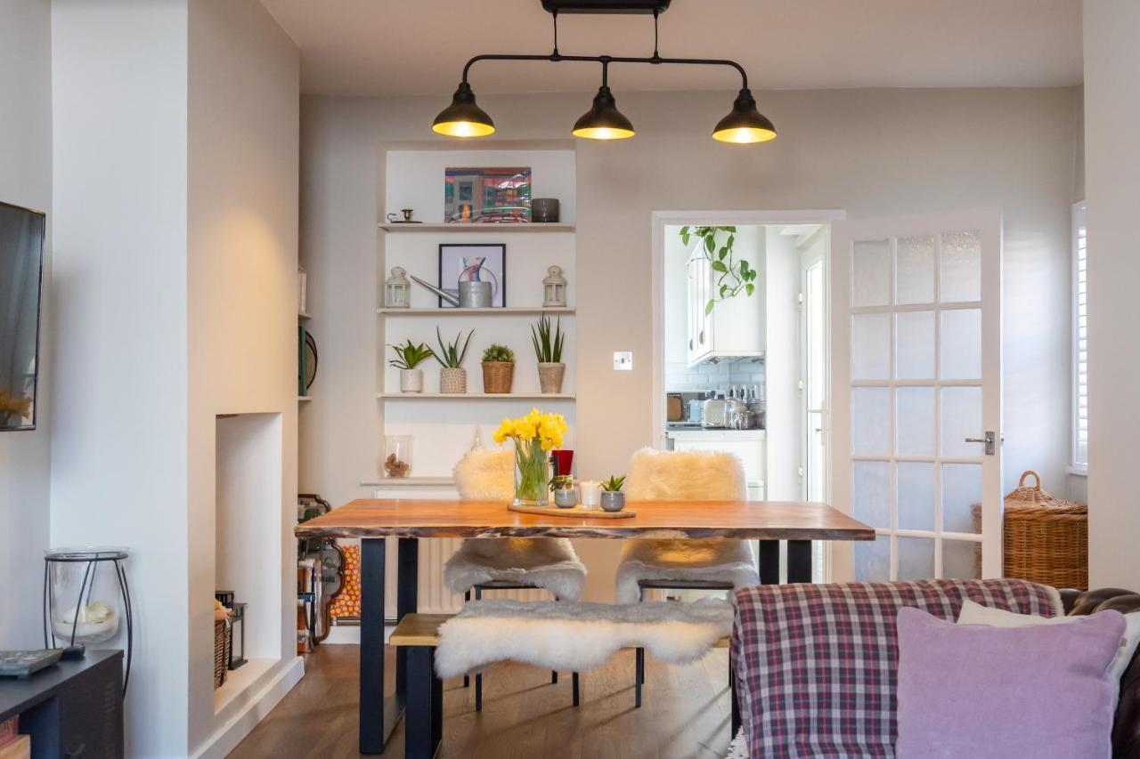 Hereford City - St Owens Terrace - Comfortable & Spacious Well Presented Three Storey House, Perfect For A Weekend Away & Exploring The City On Foot - Hosted By Rentmyhouse Екстериор снимка